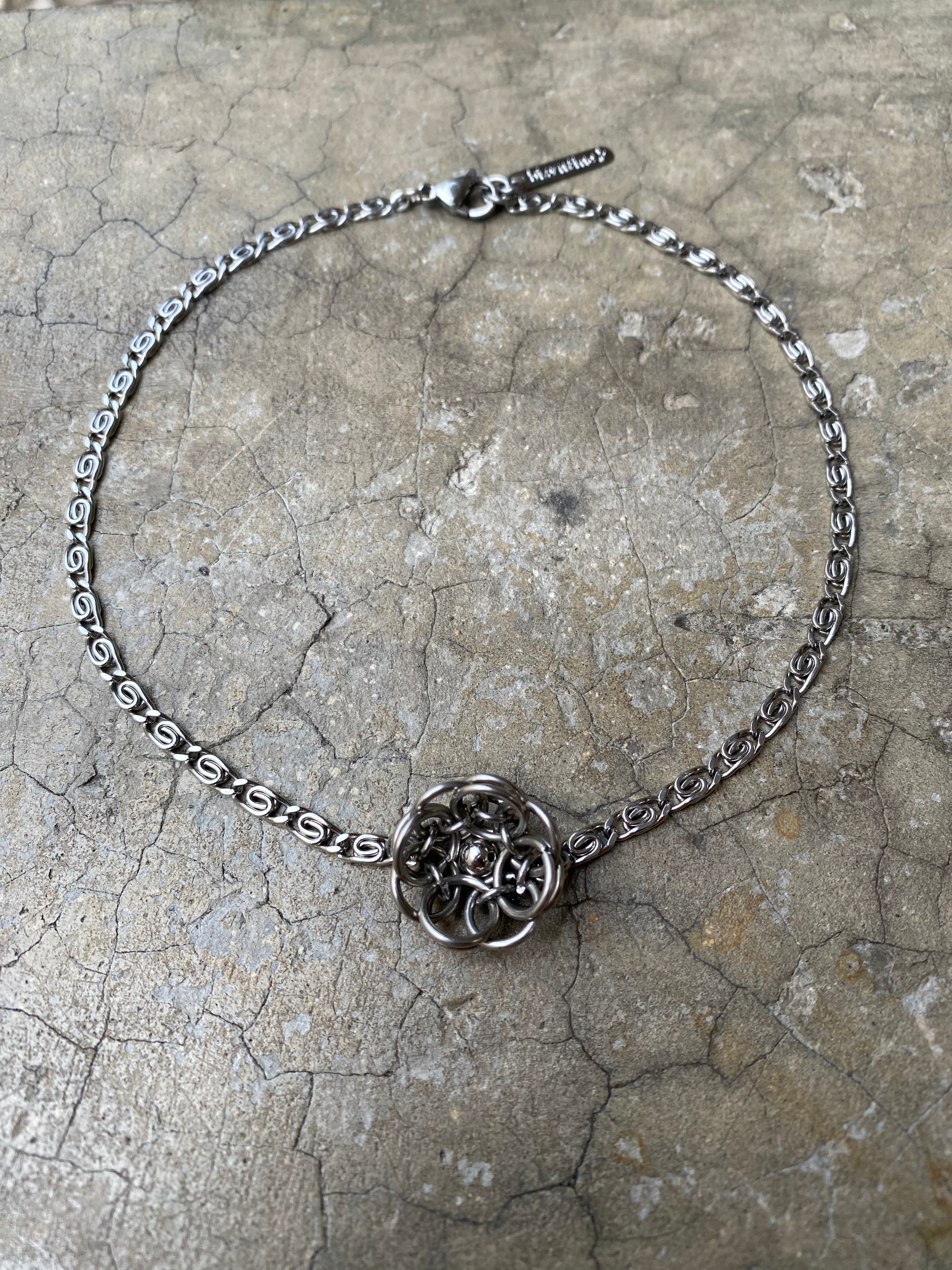 Choker Blossom